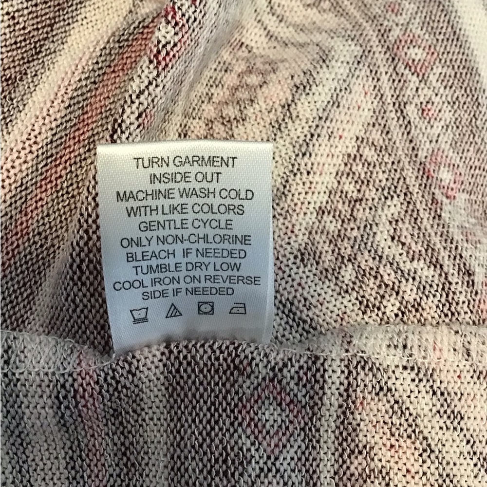 Absolutely Famous Sweater 1X - Picture 6 of 6